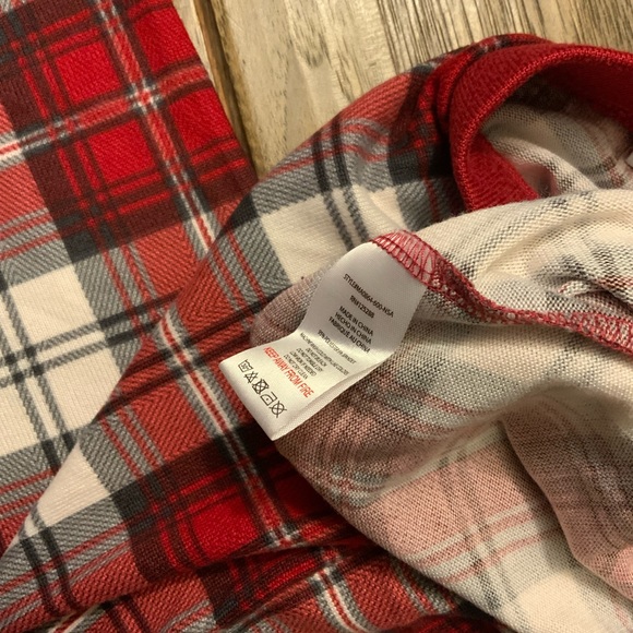 Rae Dunn plaid super soft pajama bottoms. Size Large - Picture 3 of 3